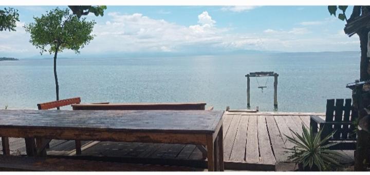 Sunset Moyo Bungalows Moyo Island ภายนอก รูปภาพ